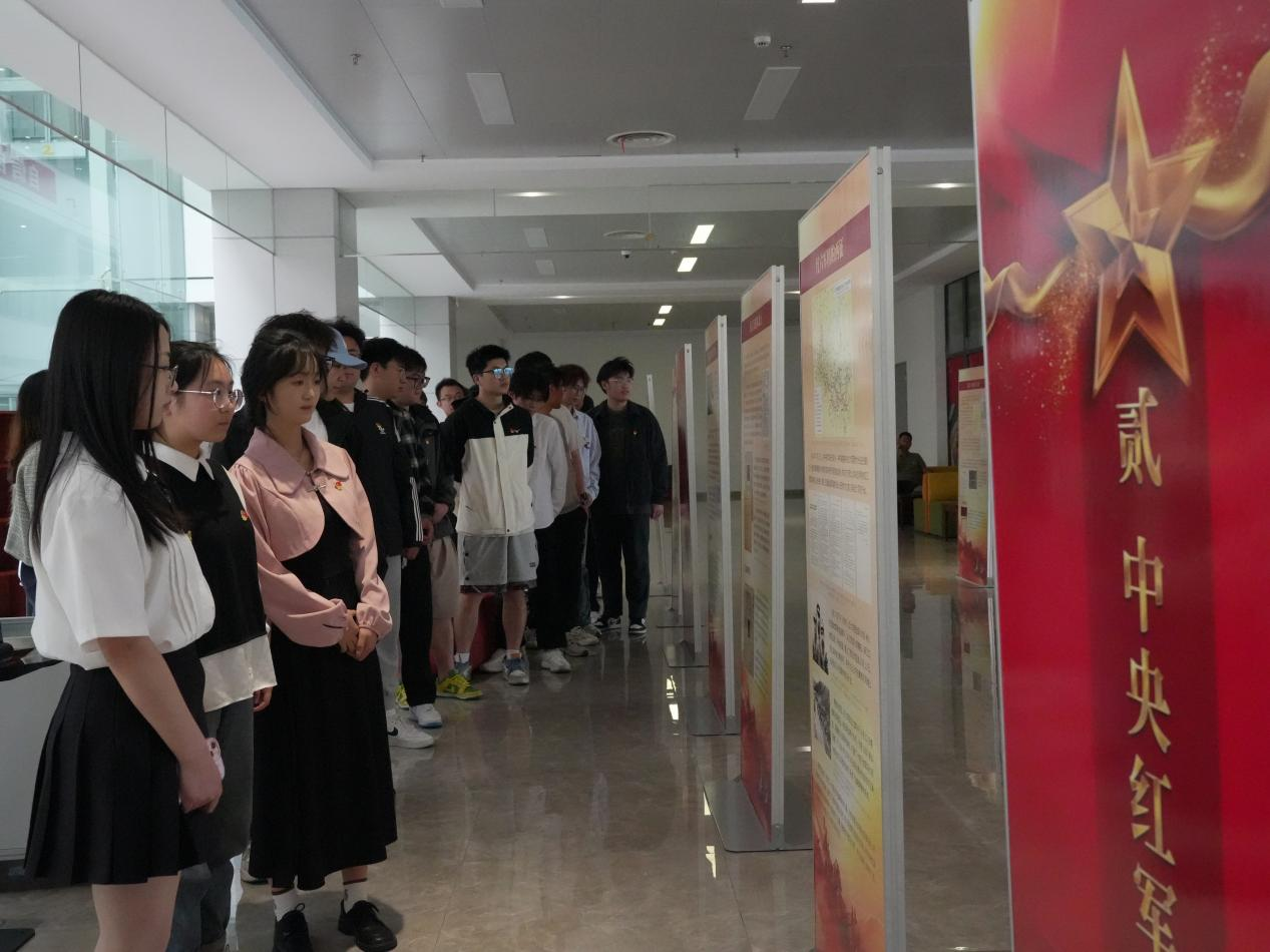 1714117749846966.png 图片2.png