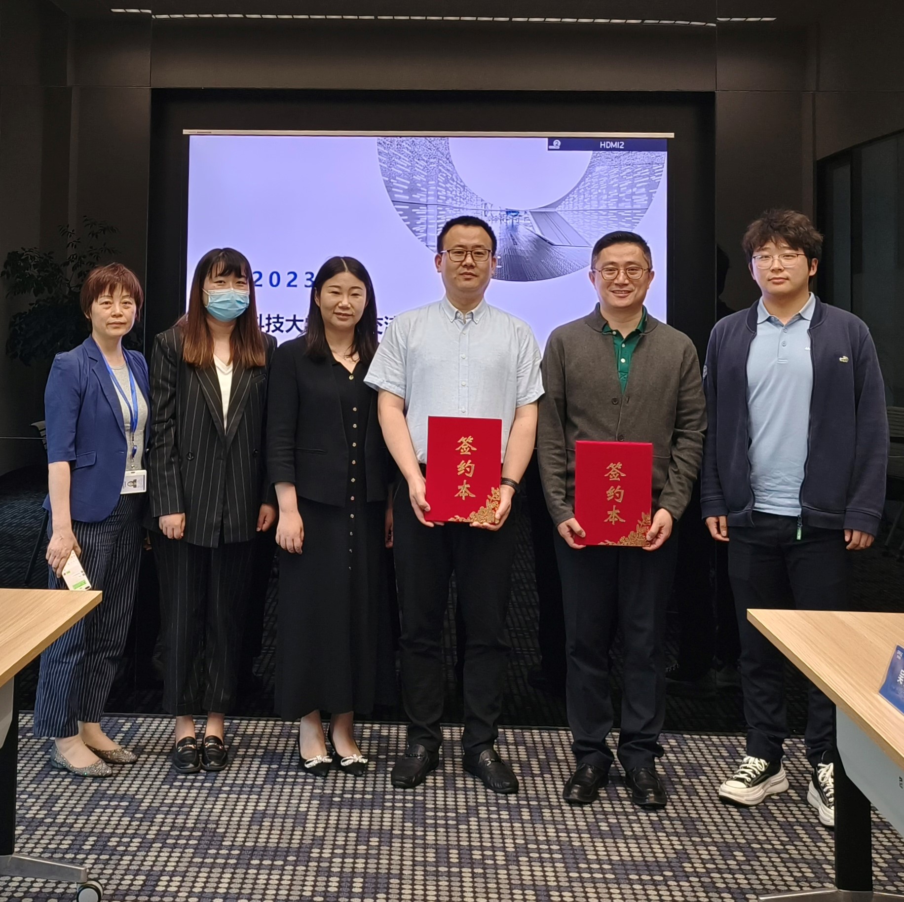 1684855386375829.jpg 1684855386375829.jpg