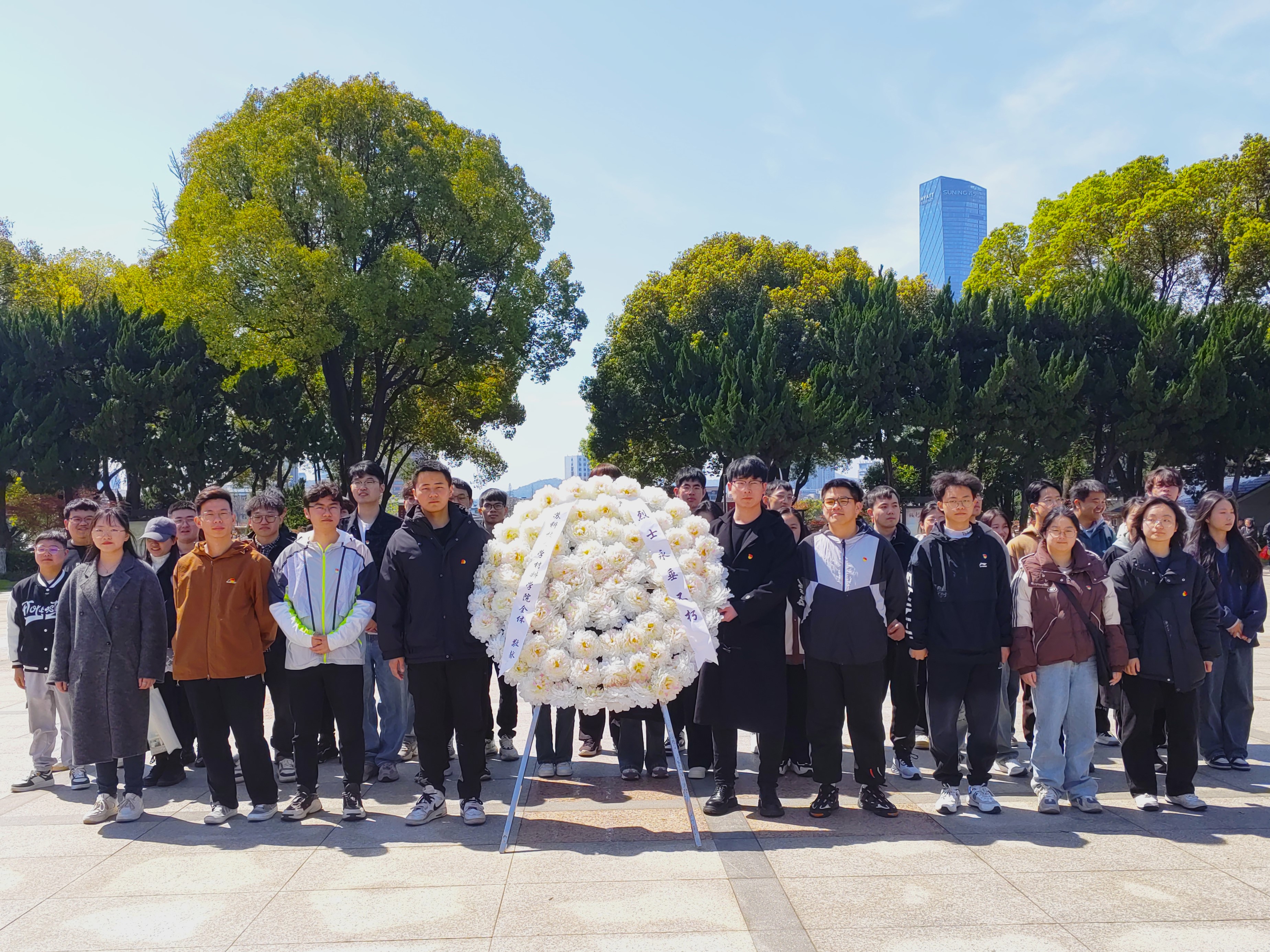 1712243086741438.jpg 1712243086741438.jpg